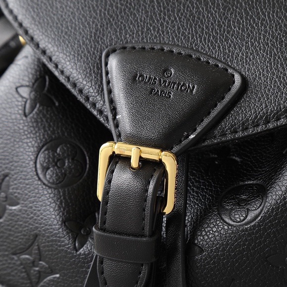 Chic Black Designer Backpack - Picture 5 of 9